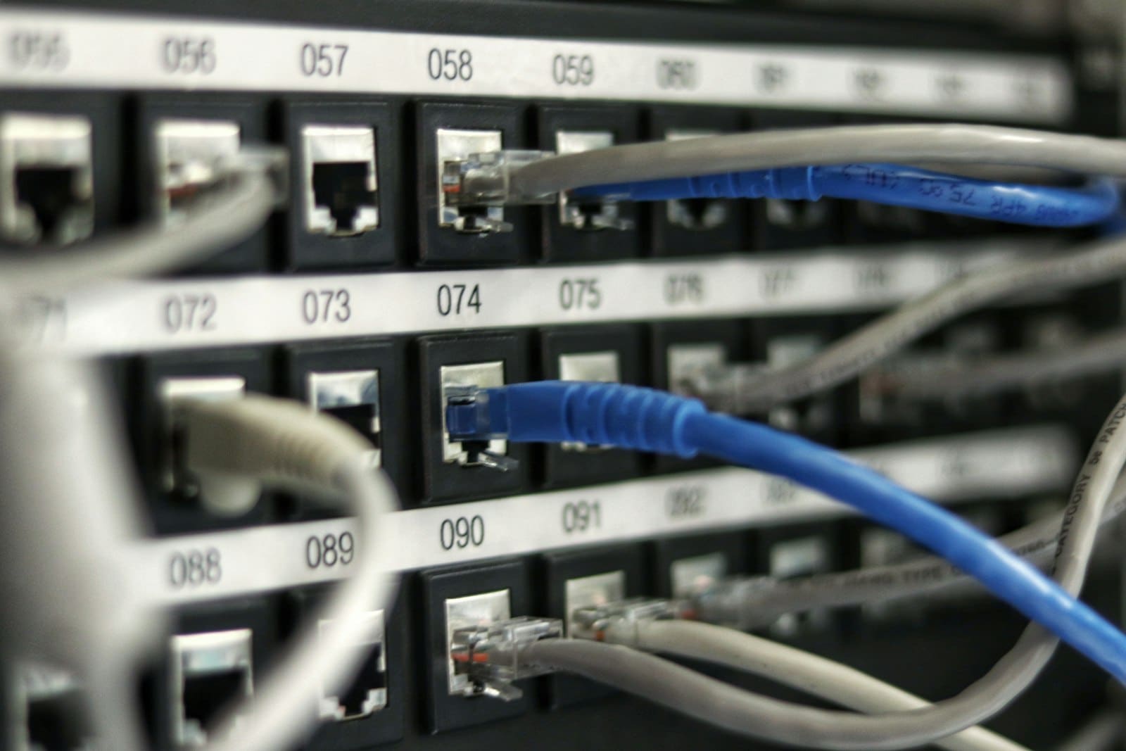 Integrări & Automatizări (API, ERP, curieri)